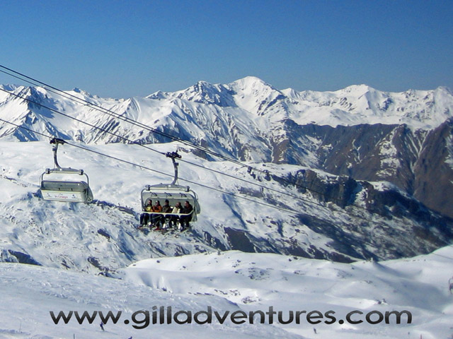 skiing in les trois vallees